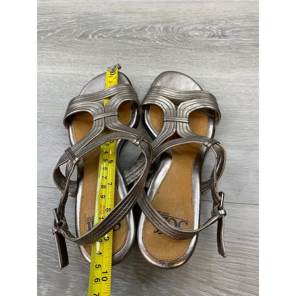Sofft strappy sandals